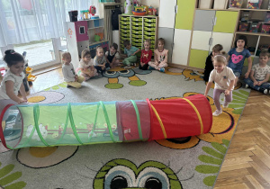 Przechodzimy przez tunel