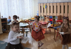 Dzieci tańczą jak wiatr