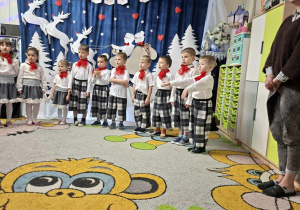 Dzieci wystepuja dla babci i dziadka