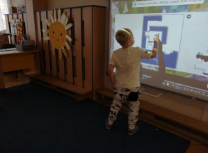 Praca z tablicą interaktywną w grupie IV